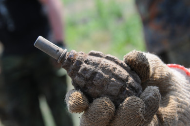 В Белгородской области председателю СНТ угрожали страйкбольной гранатой