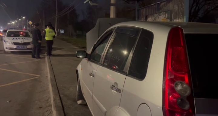 В Курске иномарка сбила толпу людей на остановке