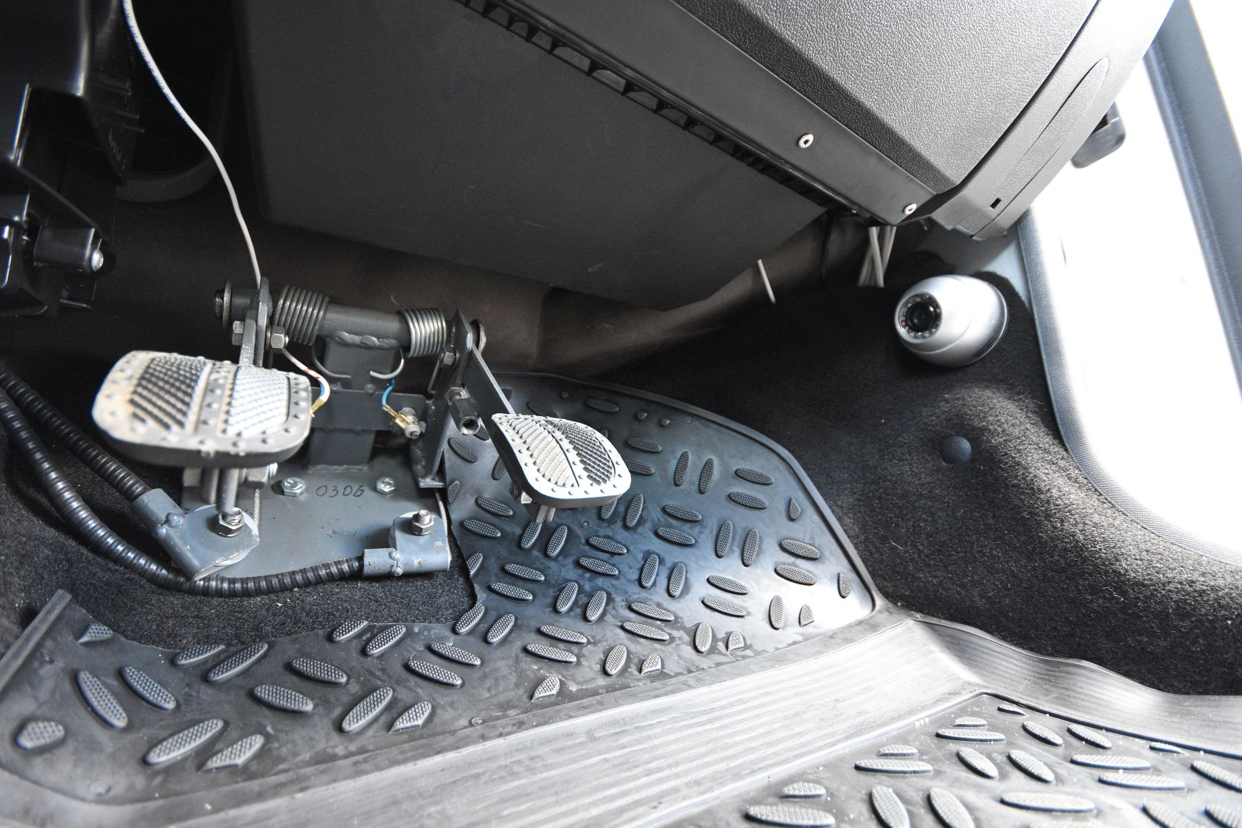 Белгородцы смогут заменить права и оформить автомобили в канун Нового года