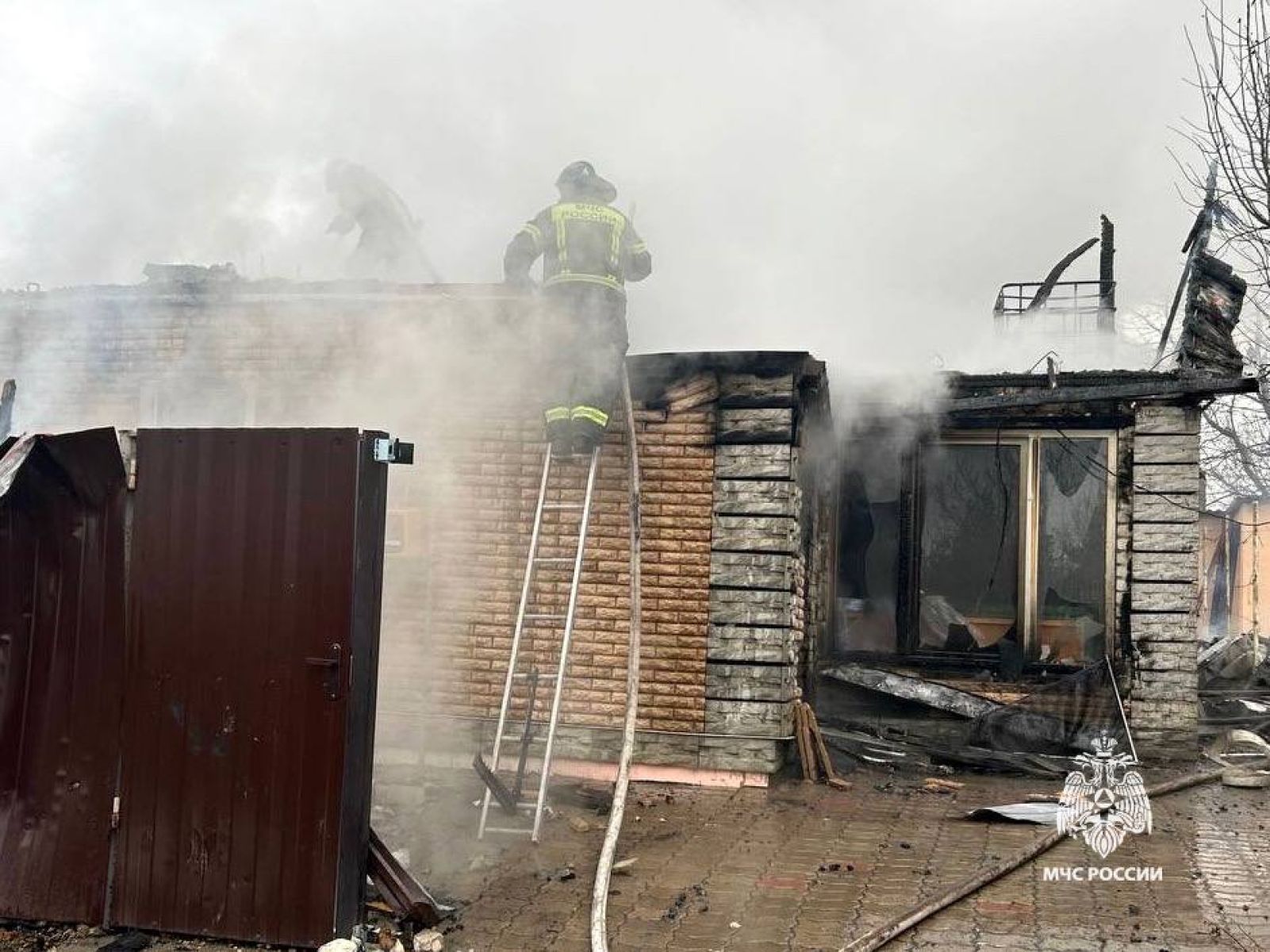 В МЧС раскрыли детали громкого пожара неподалеку от Шопино