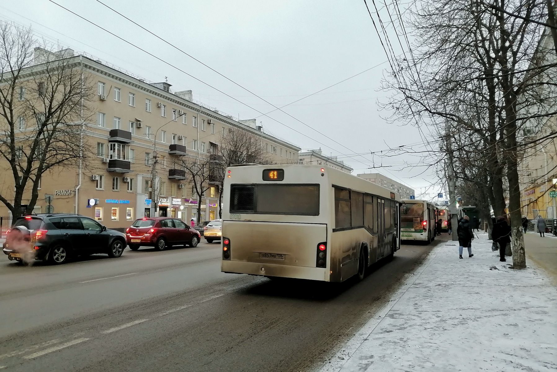 Пять автобусов изменят маршруты из-за перекрытий в&nbsp;Воронеже