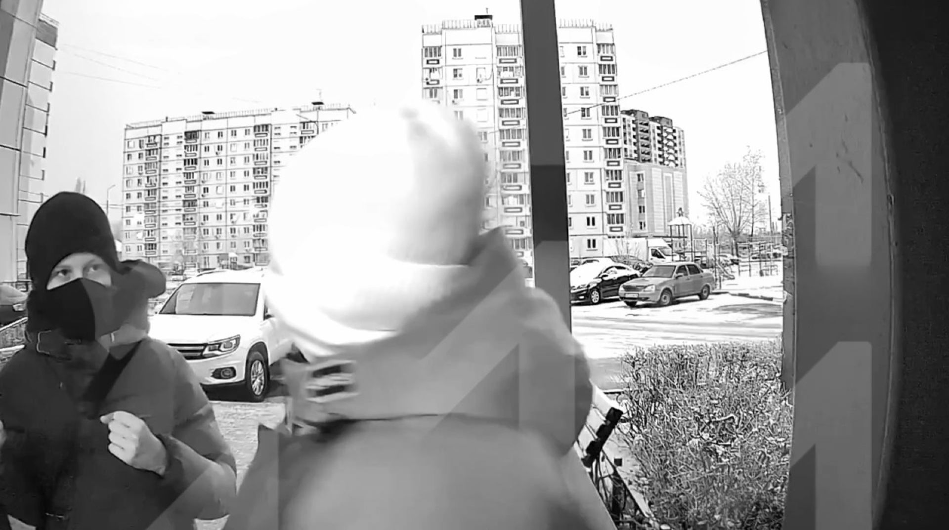 Липецкие подростки закидали подъезды и квартиры петардами