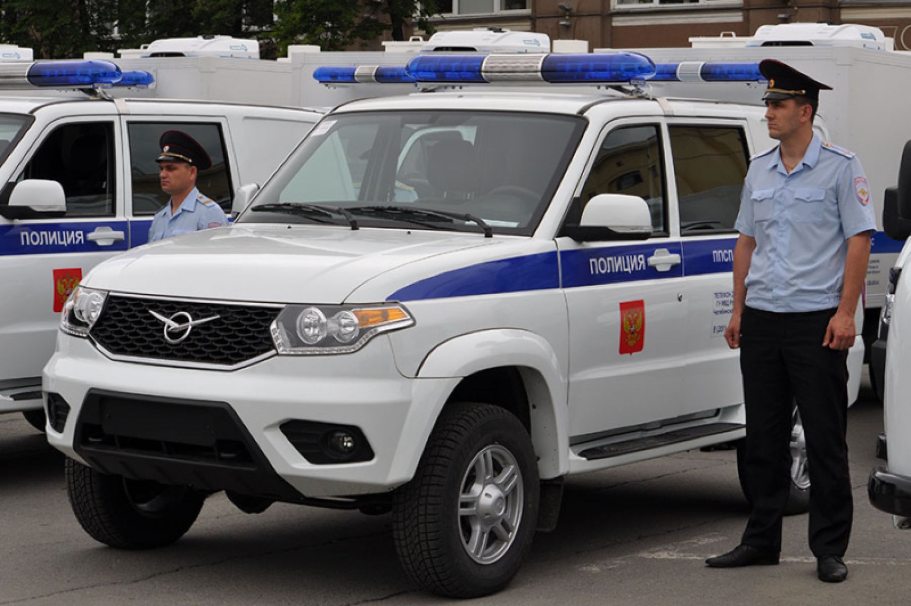 В Липецке на парковке у магазина обнаружили труп