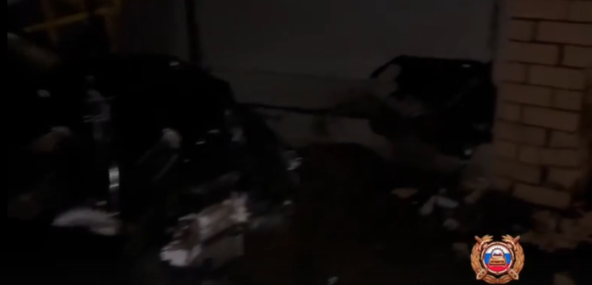 В Стрелецком женщина на иномарке влетела в газовый счетчик