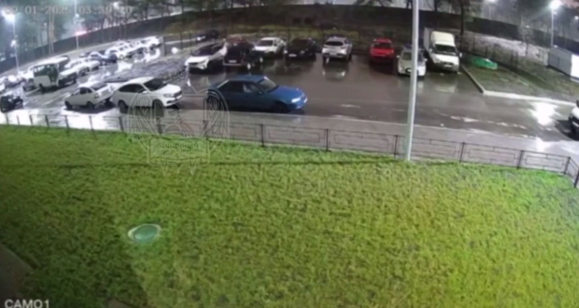 Момент гибели парня, рухнувшего с&nbsp;высоты в&nbsp;воронежском ЖК, попал на&nbsp;видео