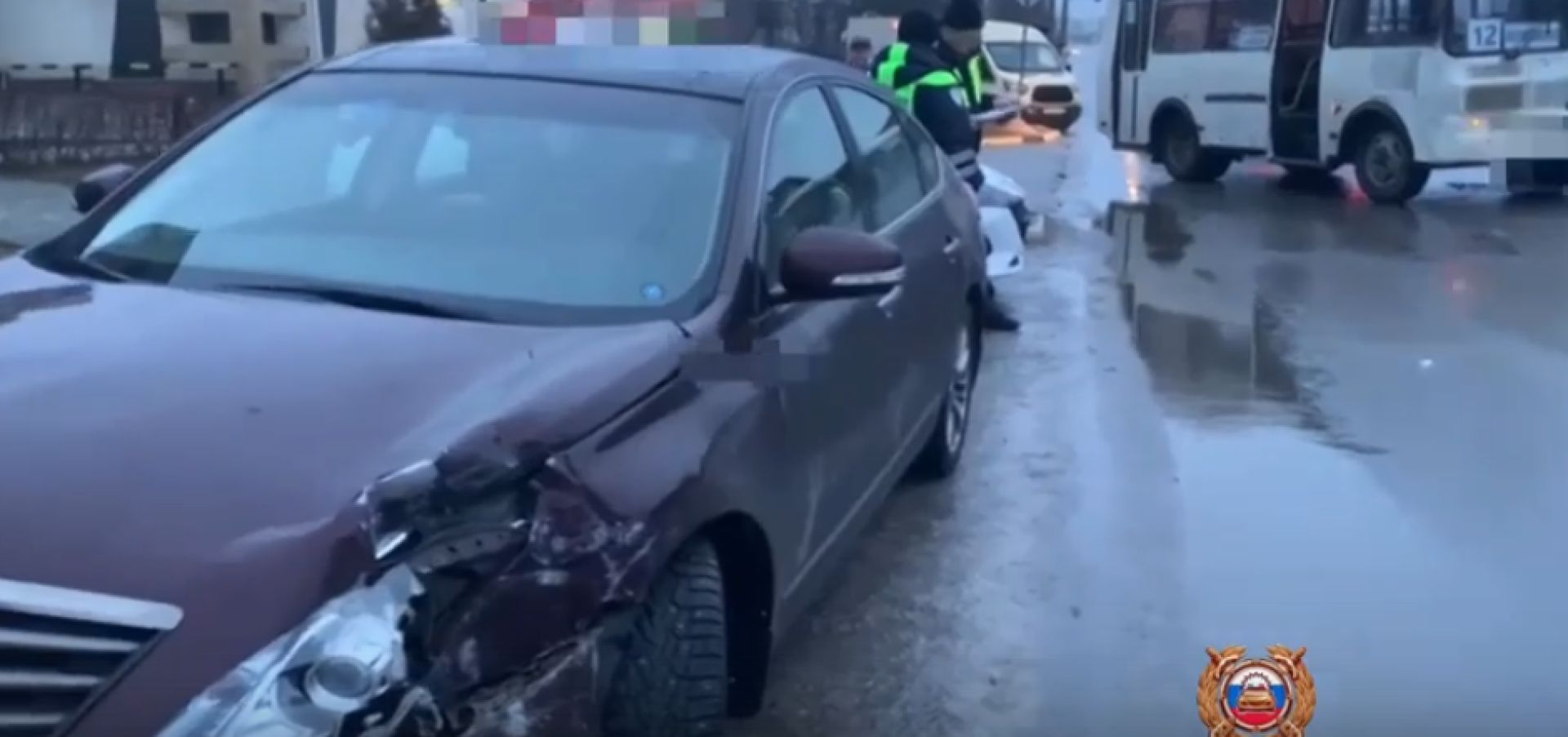 В Шебекино иномарка бизнес-класса попала под маршрутку