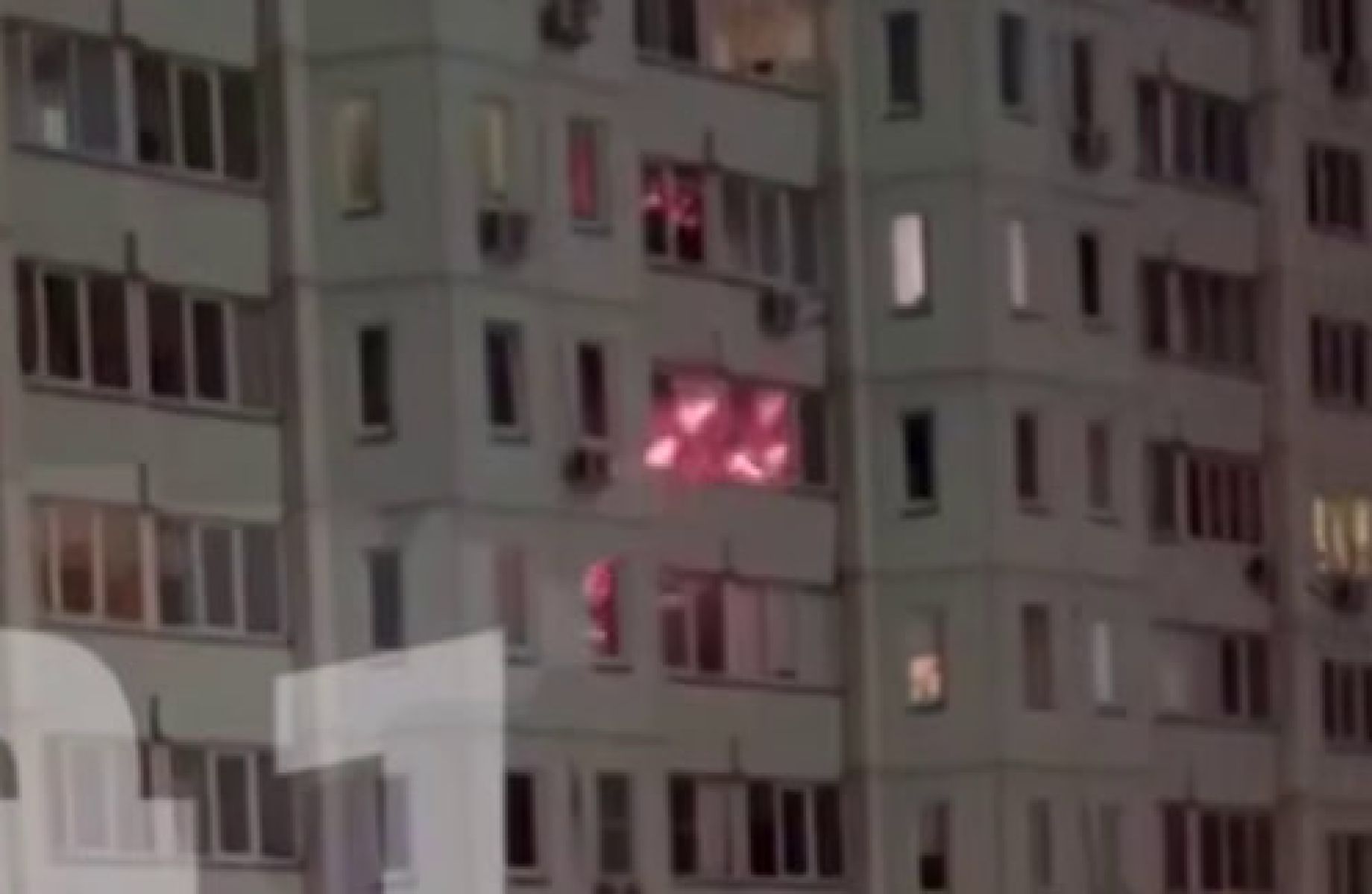 «Слов нет». Салют запустили во&nbsp;время атаки БПЛА на&nbsp;Воронеж (ВИДЕО)