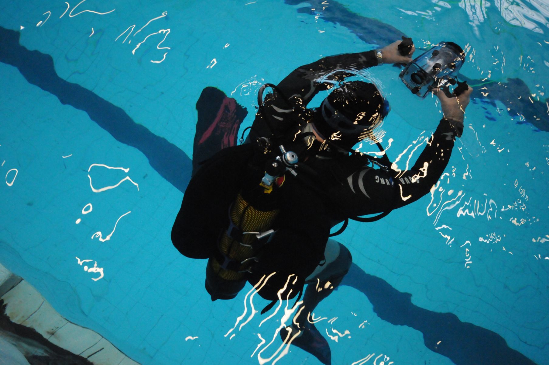 Белгородцы смогут записать детей на бесплатные занятия в бассейн