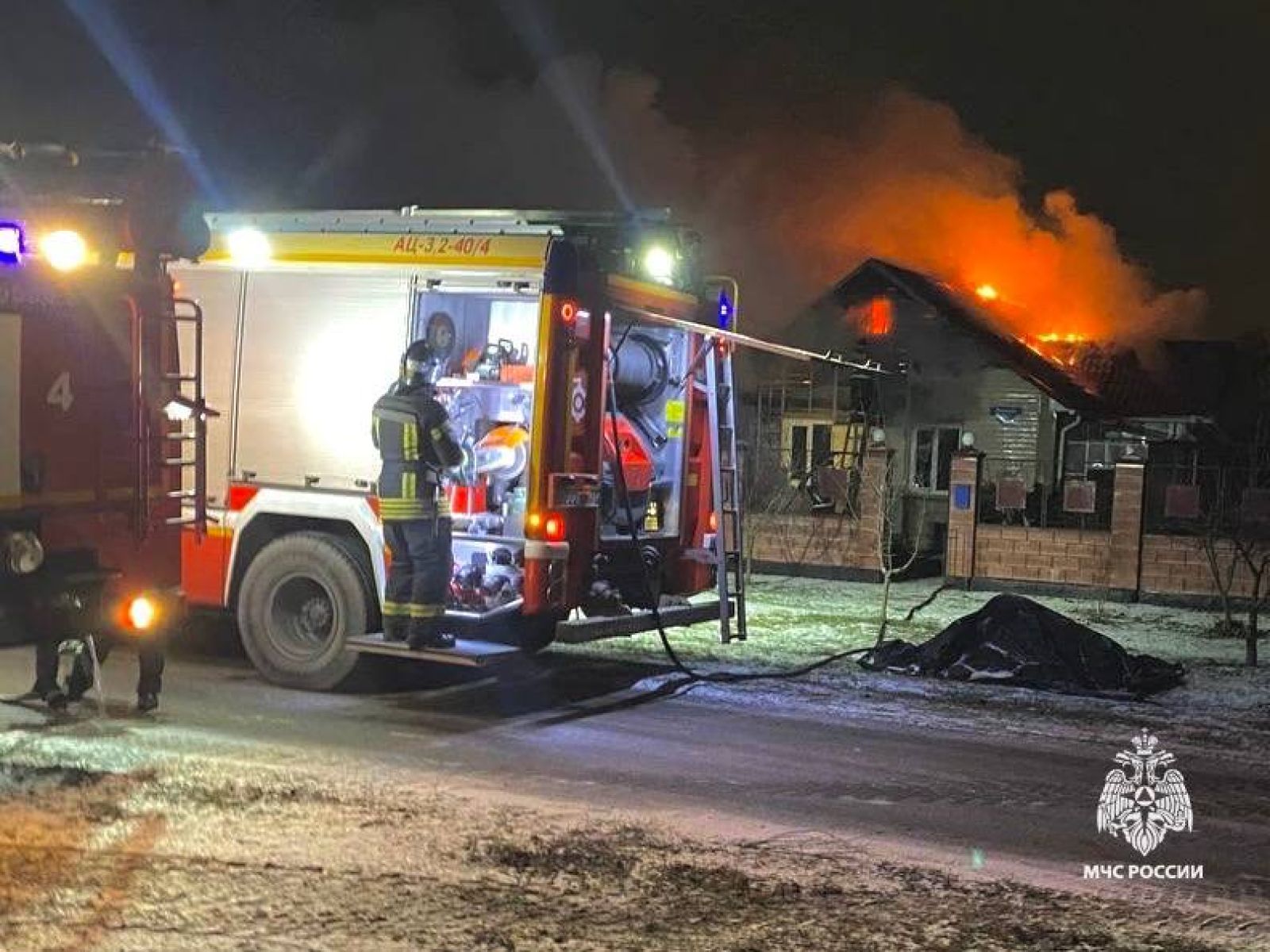 В Разумном сгорел частный дом