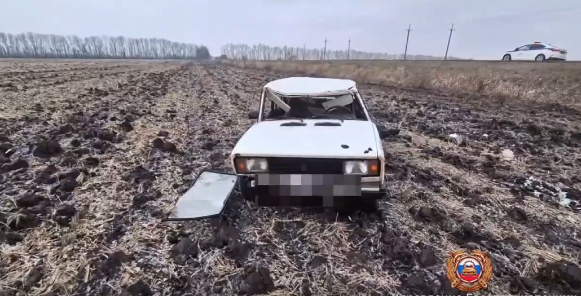 В Белгородской области «Жигули» вылетели в поле