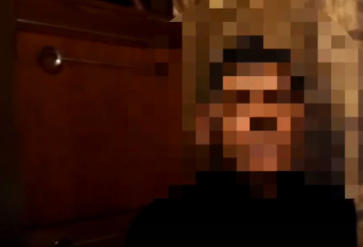 Курянин украл карту у слепой женщины и заявил жене о получении зарплаты