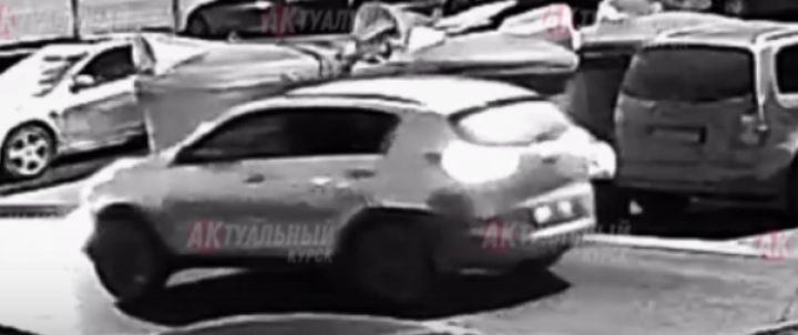 В Курске неизвестные устроили взрыв на парковке