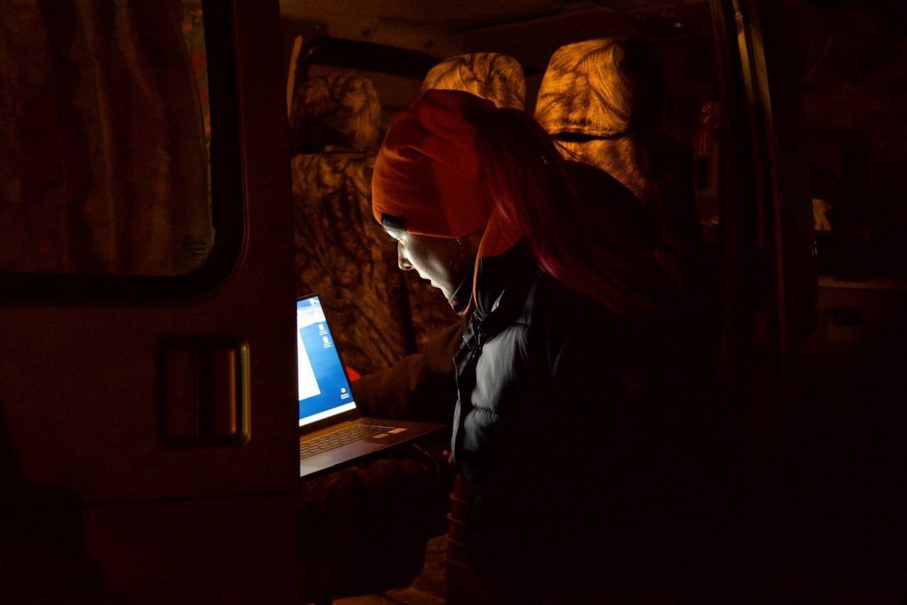 В Железногорске во время прогулки пропала 9-летняя девочка