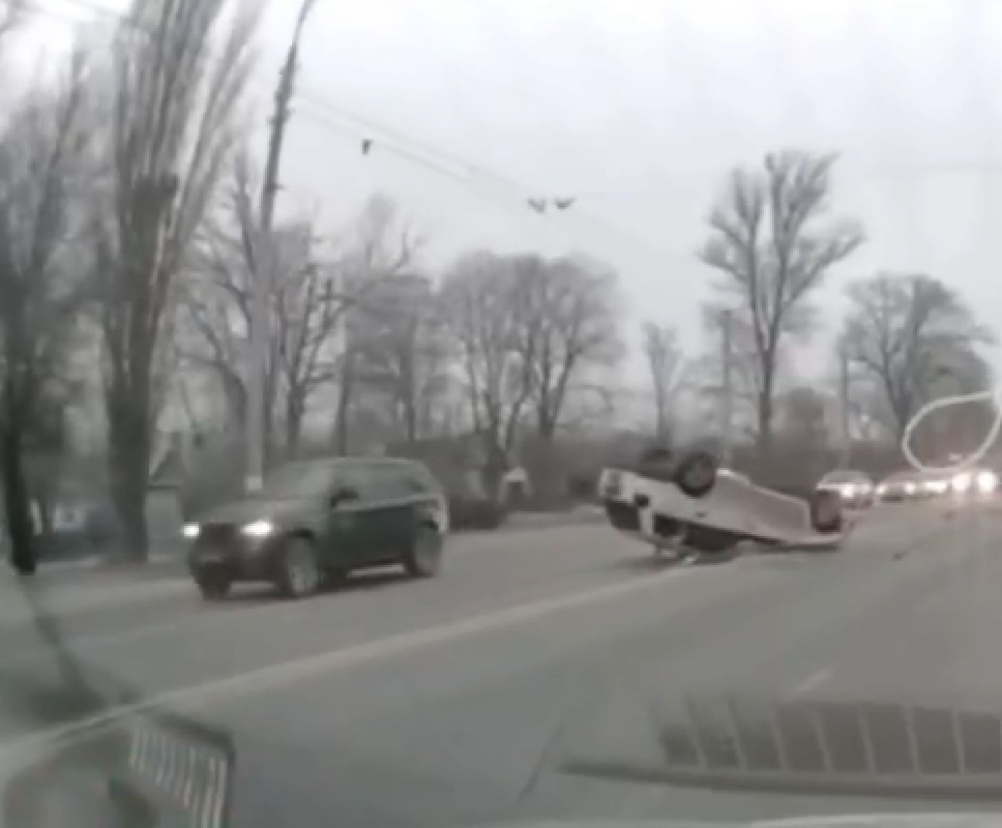 В Белгороде перевернулась машина