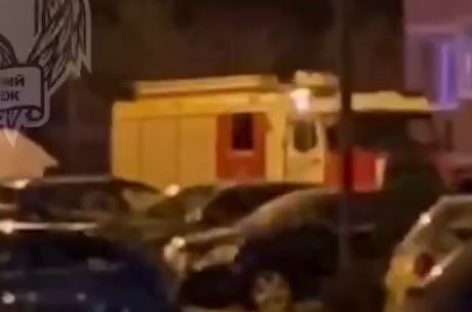 Скопление пожарной техники у&nbsp;многоэтажки встревожило воронежцев