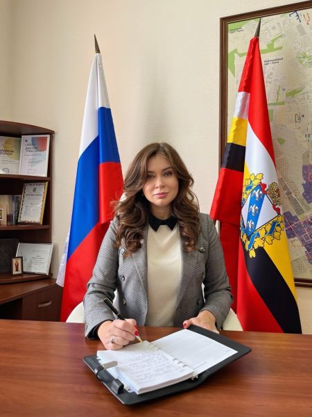 Курская чиновница покинула пост после скандала с отпуском