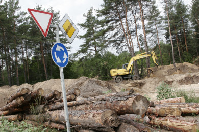 Ковш экскаватора раздавил мужчину в Воронежской области