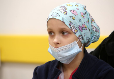 8-летняя Ева: «Я привыкла, что у меня под кожей иголки»