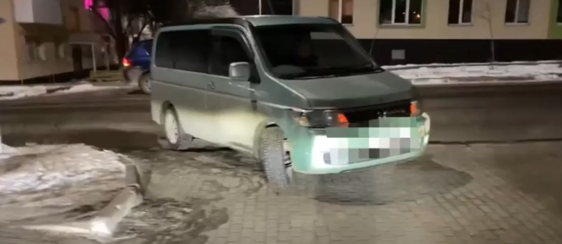 В Дубовом минивэн сбил старушку