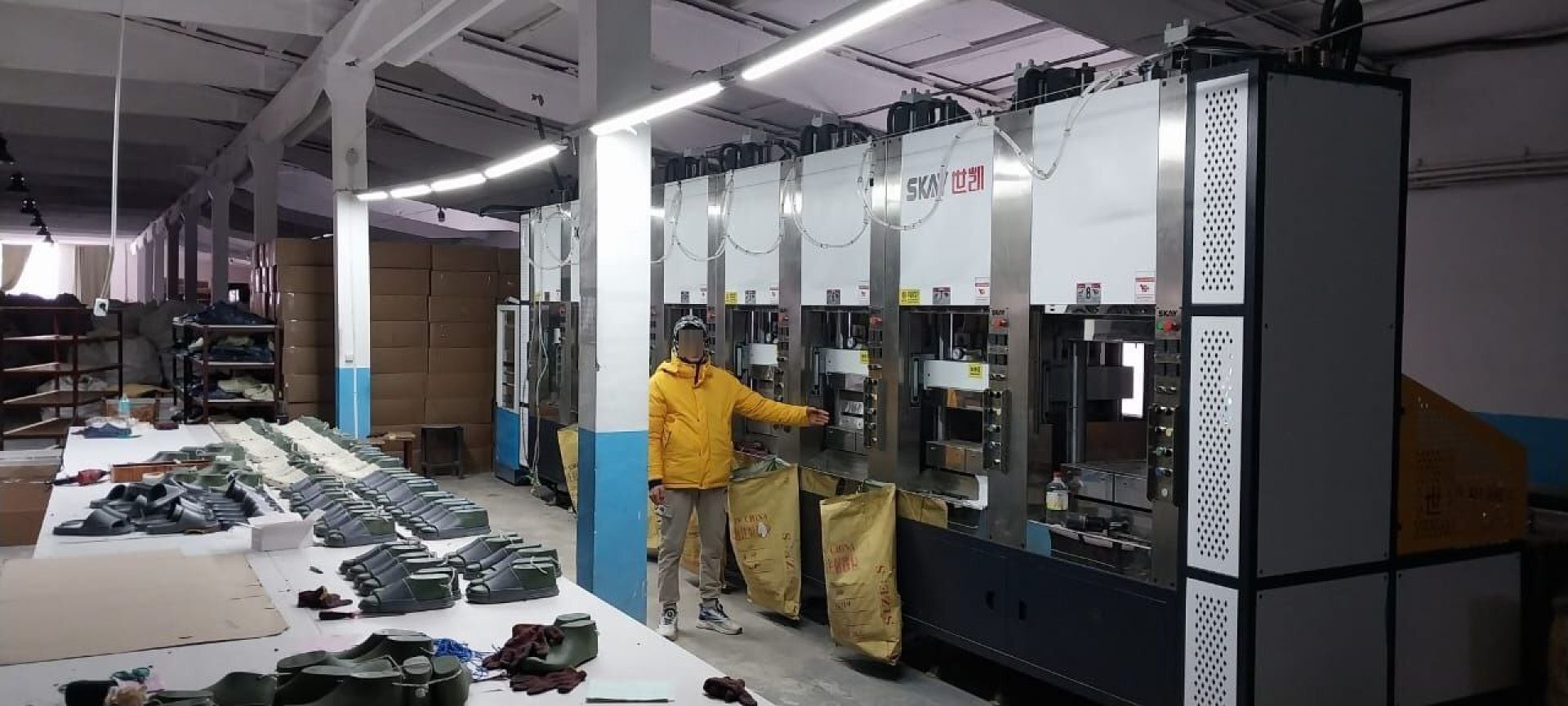 Шесть нелегалов из Китая задержали на обувной фабрике под Воронежем&nbsp;