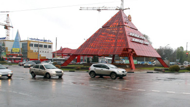 Под пирамидой у памятника Славы нашли послание потомкам