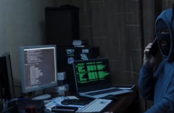 Студент из Курска потерял 228 тысяч рублей после телефонного разговора