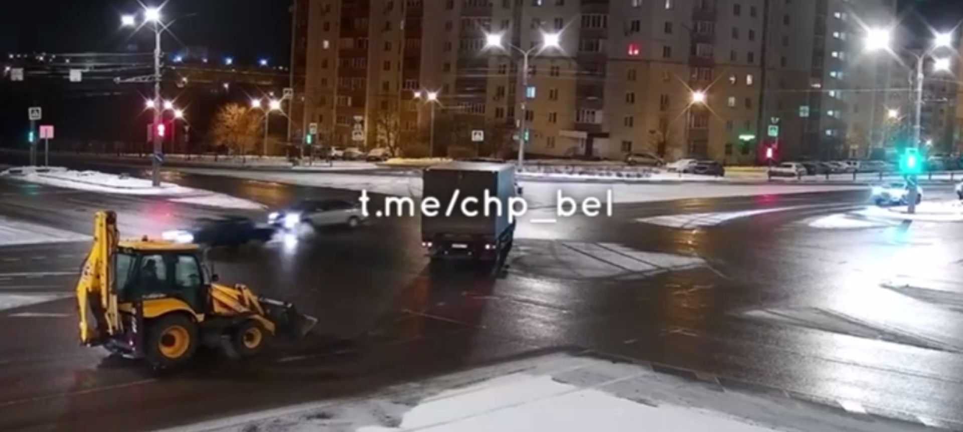 В Белгороде в громкой аварии на Харгоре пострадал полицейский