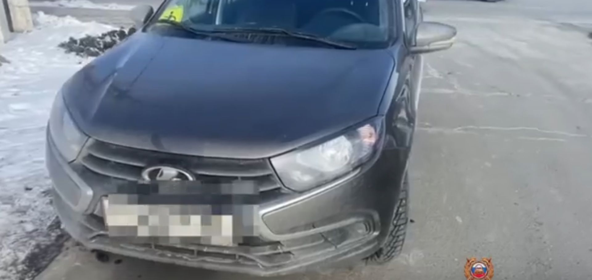 В Старом Осколе машина сбила девушку на пешеходном переходе