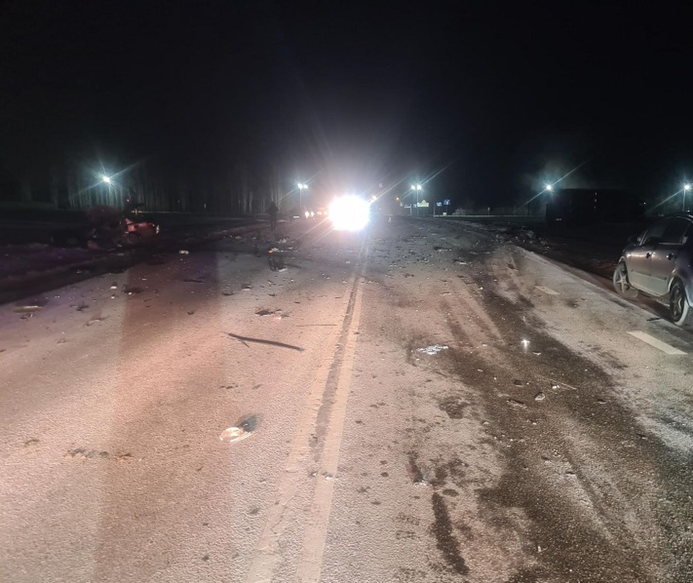 В Белгородской области молодой мужчина погиб под колесами КамАЗа