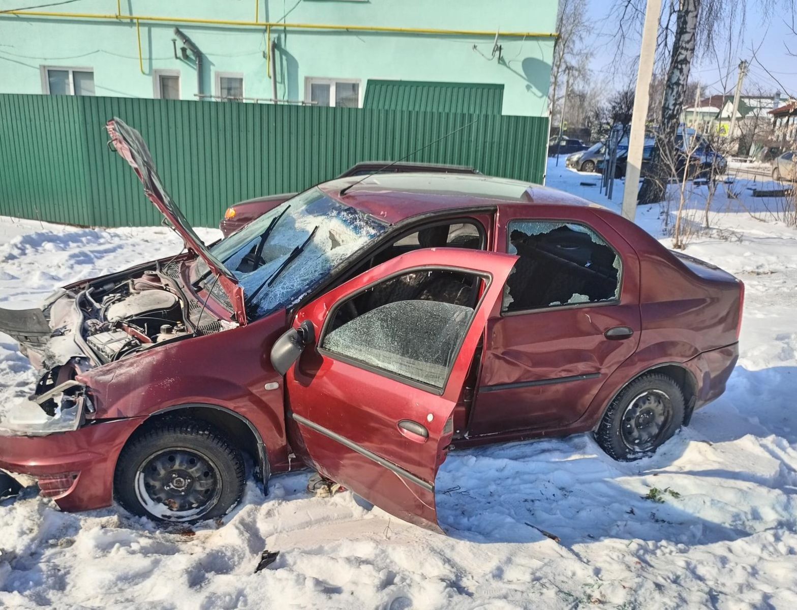 В Усмани женщина погибла под колесами иномарки