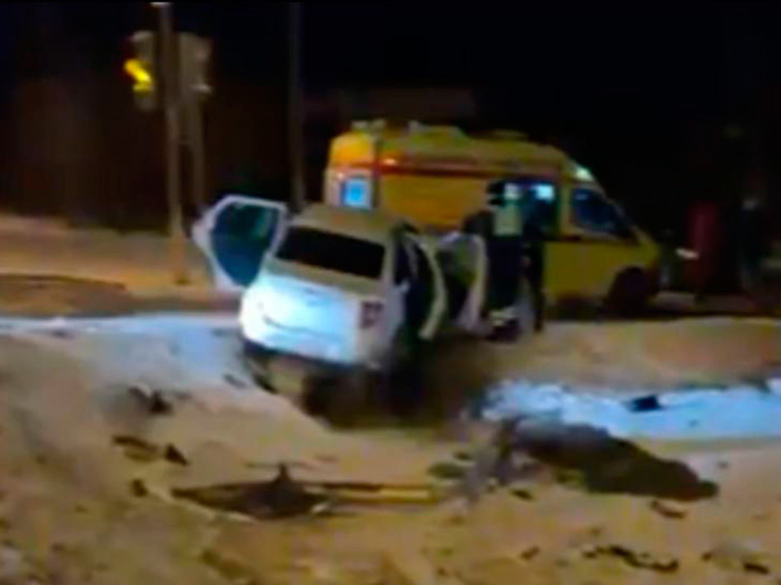 В Белгородской области машина врезалась в&nbsp;дорожный знак — пострадали двое взрослых и&nbsp;двое детей