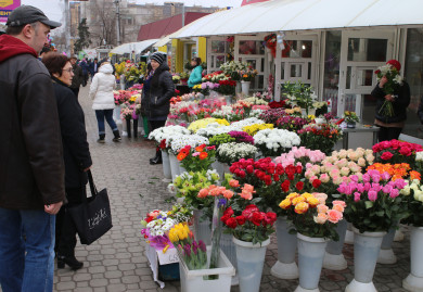 «От запаха мимоз комок к горлу». Жительница Воронежа рассказала, почему 8 Марта для неё не праздник