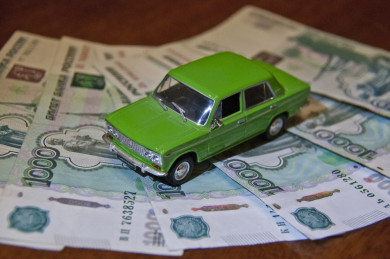 Воронежанка украла крупную сумму у своего начальника