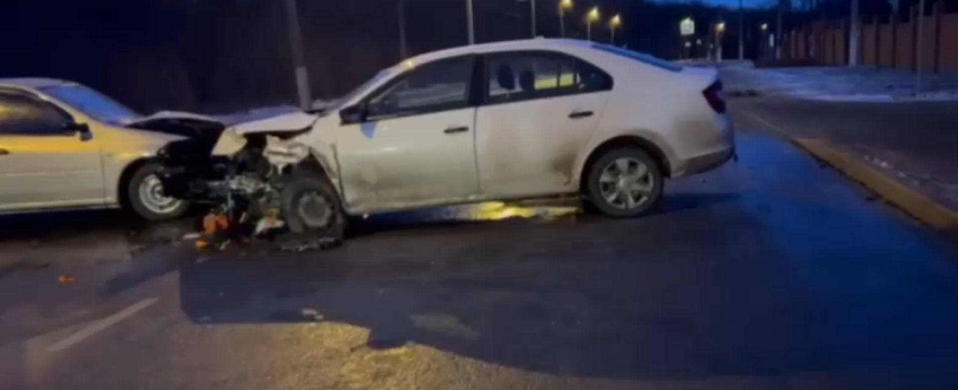 В Старом Осколе водитель пытался избежать одной аварии и попал в другую