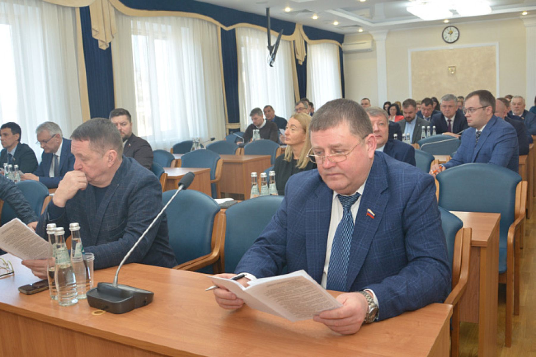 Некоторым воронежским педагогам дополнительно выплатят 50 тысяч