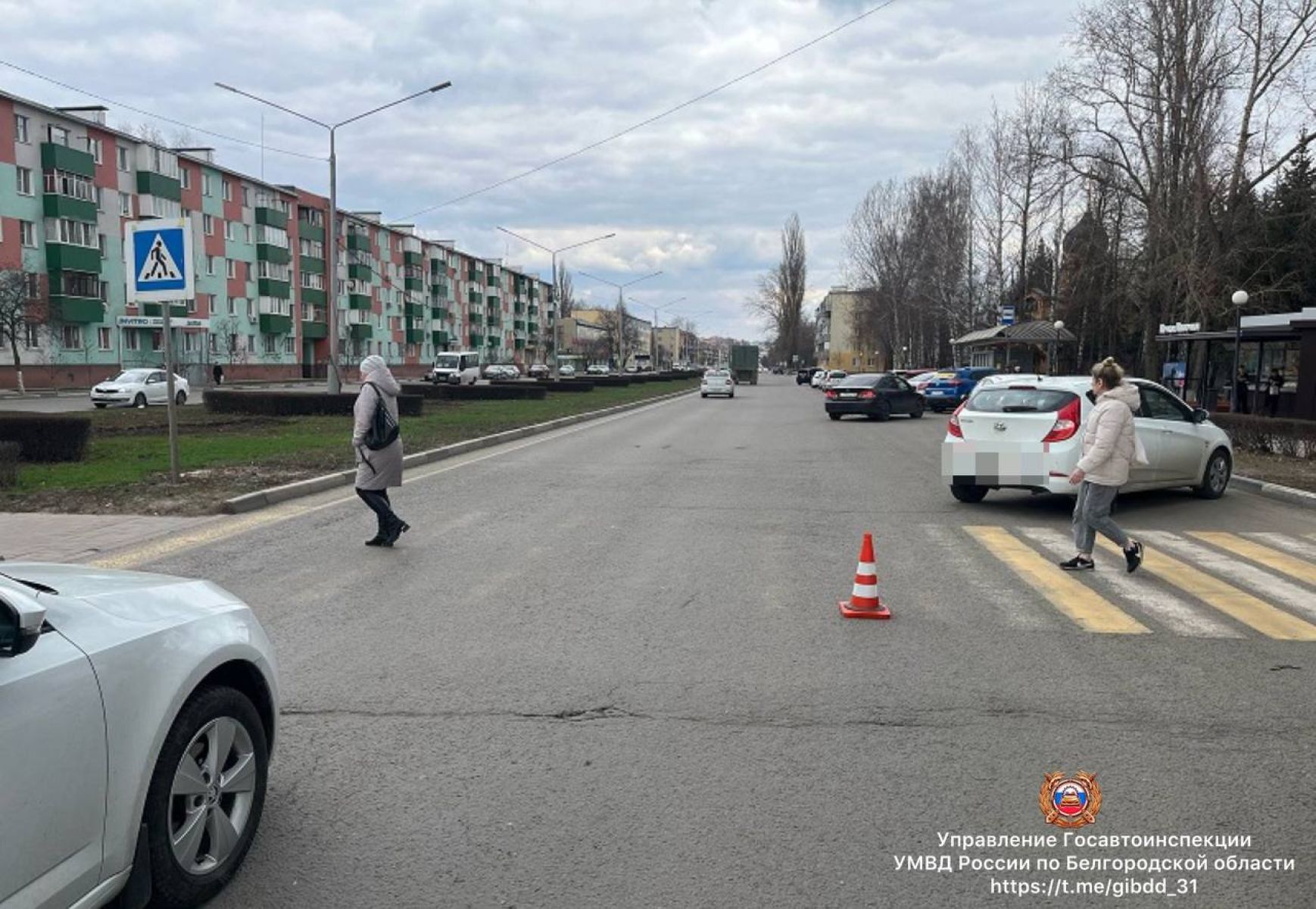 В Старом Осколе водитель сбил девушку и уехал с места аварии