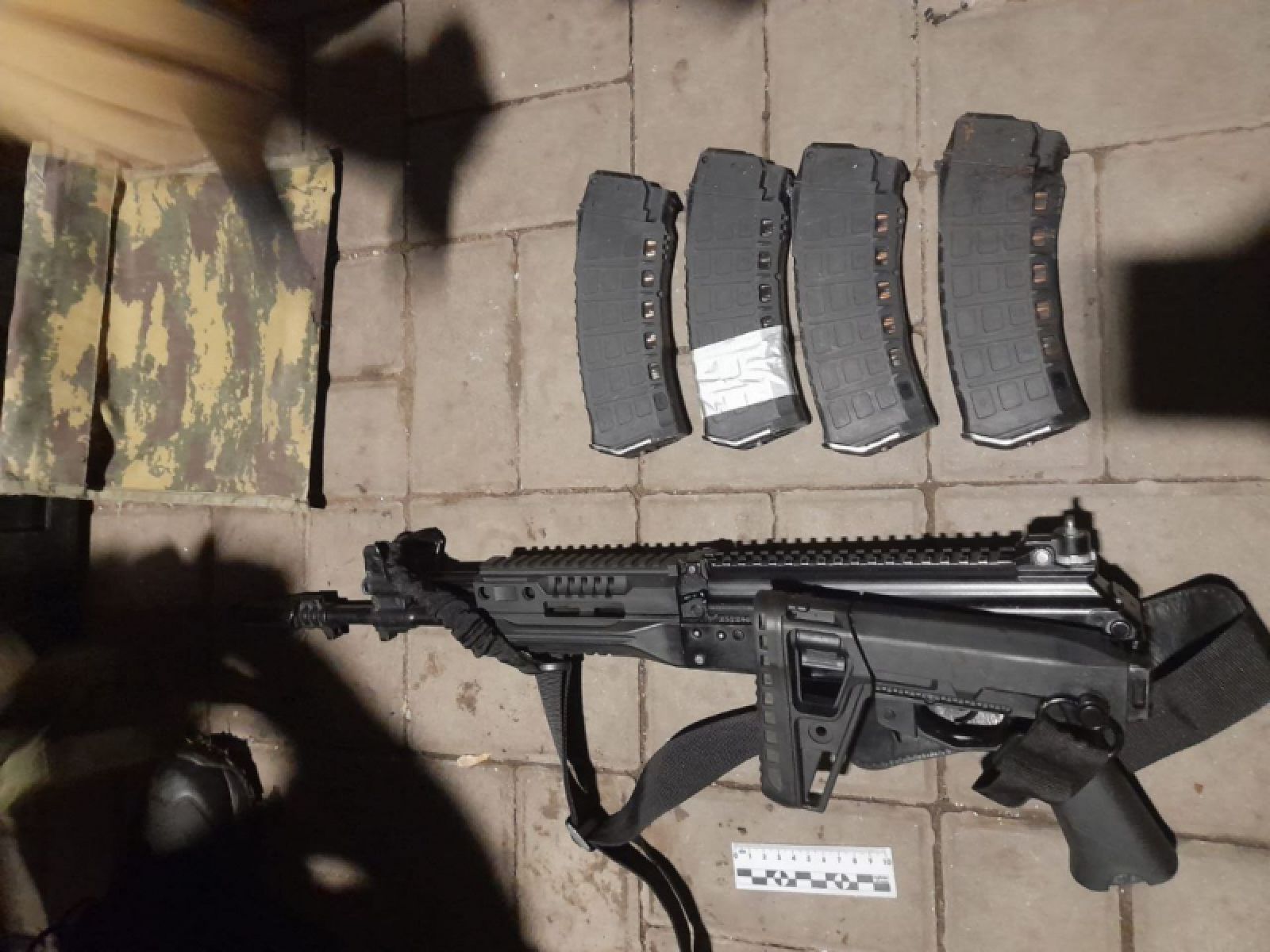 Двое краснояружцев попались на хранении оружия и боеприпасов