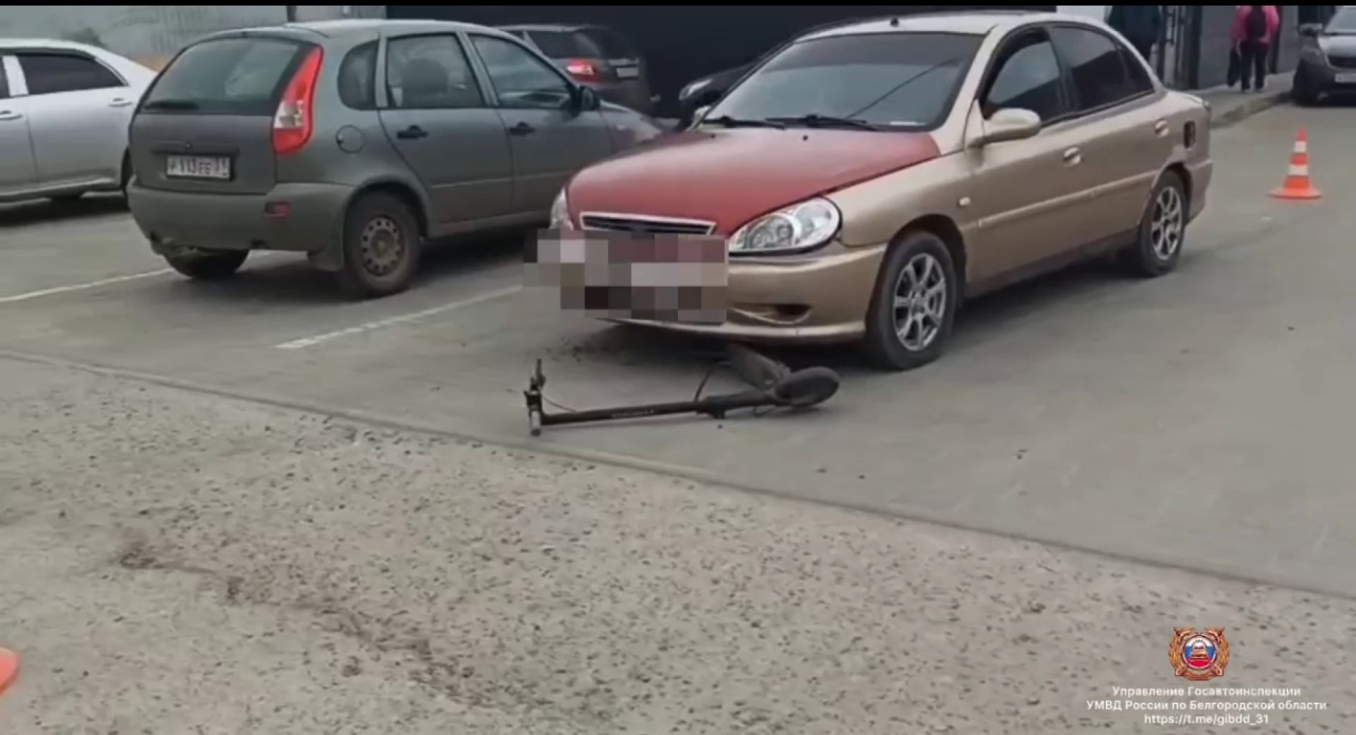 В Белгородской области машина сбила подростка на электросамокате