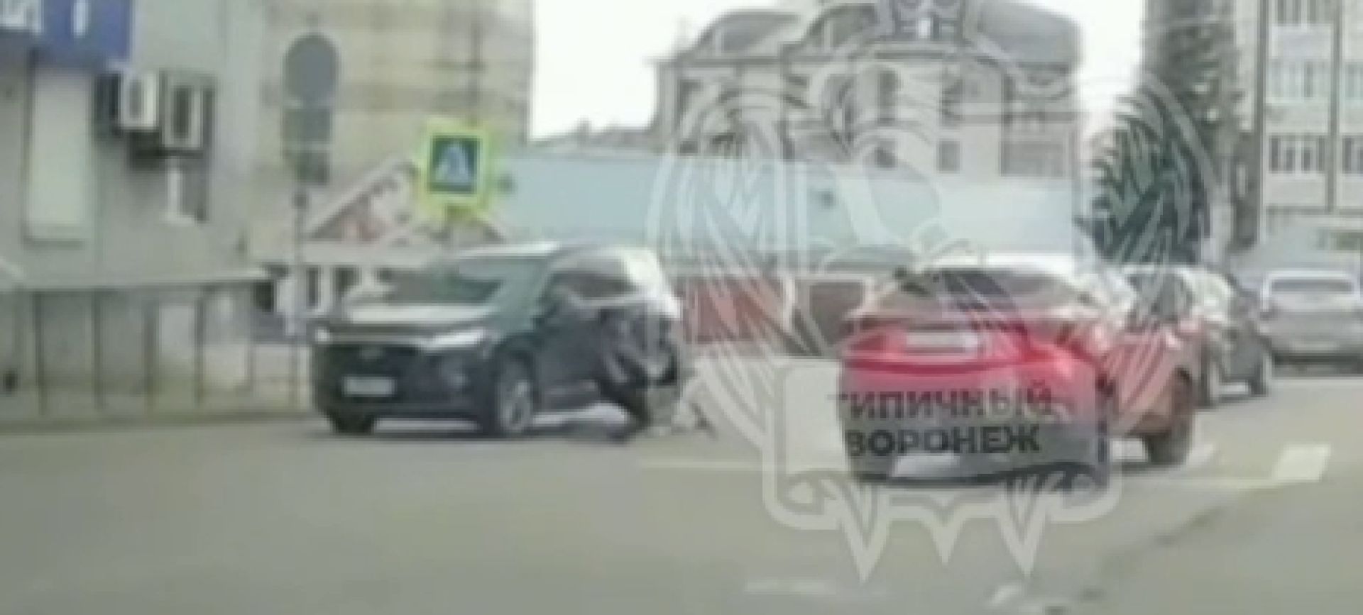 Самокатчика сбили на зебре в Воронеже