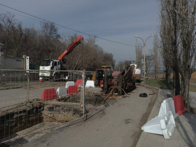 На Петровской набережной проложили 400 м напорного коллектора
