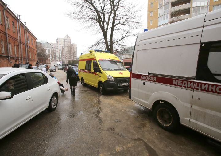 В Белгородской области двое взрослых и подросток пострадали от атаки беспилотника 
