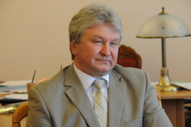 Скандал со снятием с выборов бывшего на СВО нейрохирурга прокомментировал спикер Гордумы