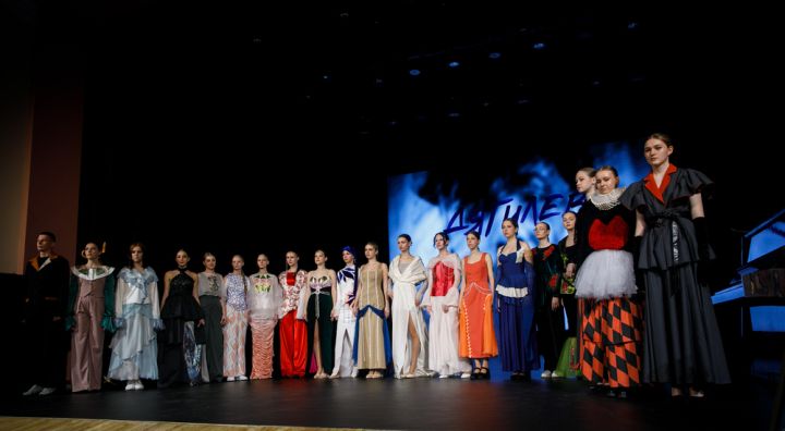 В Нововоронеже прошел спектакль-дефиле, посвященный популяризатору русского искусства Сергею Дягилеву