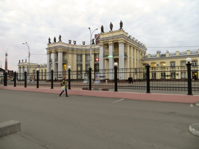 Парковку и движение запретят около воронежского вокзала 