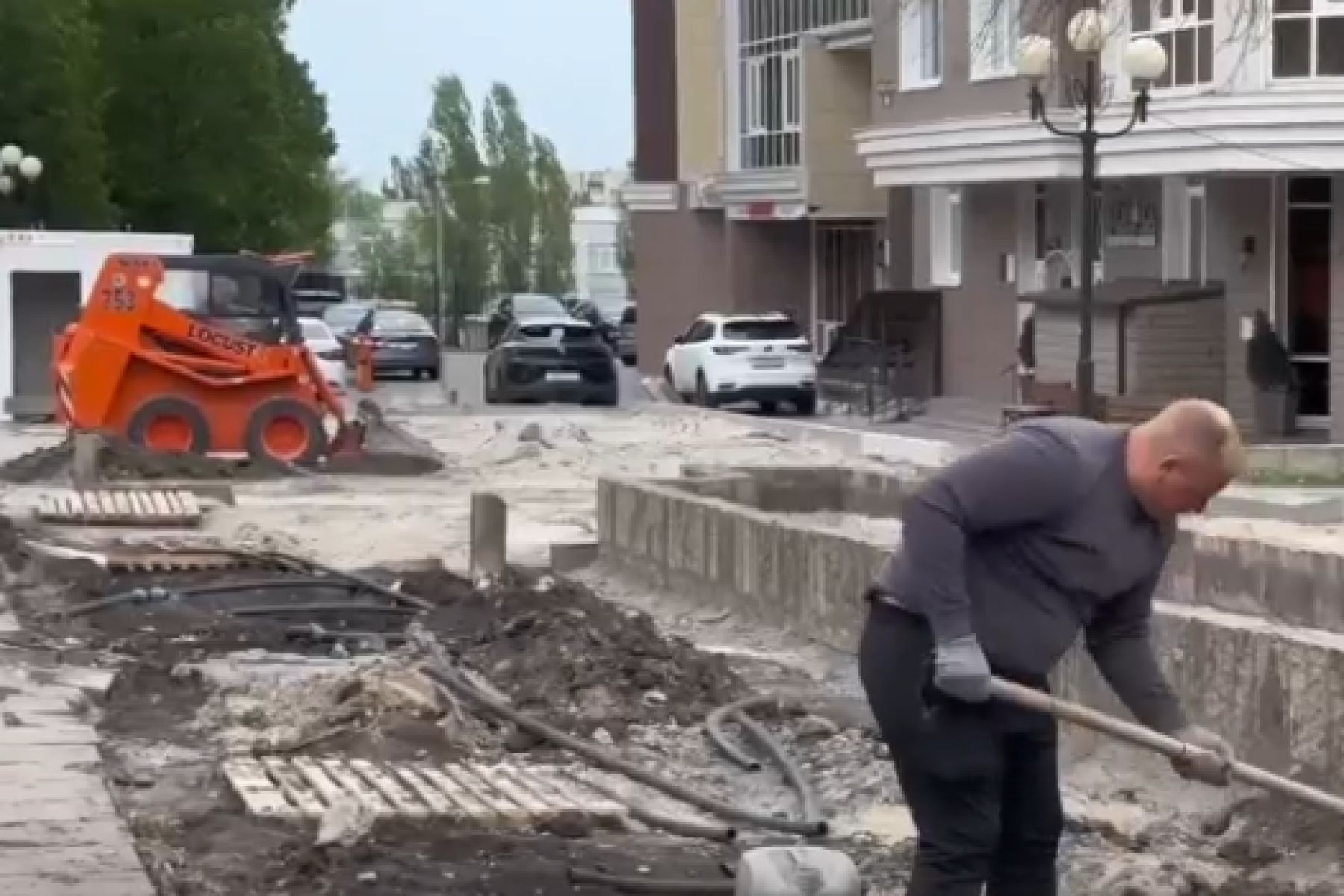 В Белгороде частично перекрыли пешеходное движение по бульвару Первого Салюта