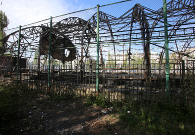 Назвали возможную причину пожара, уничтожившего спортивный манеж в воронежской школе