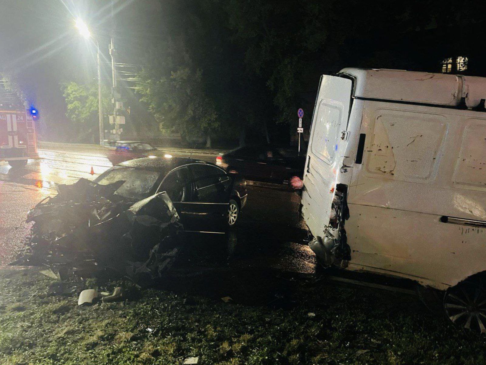 Пять человек пострадали в жёстком ДТП на Димитрова
