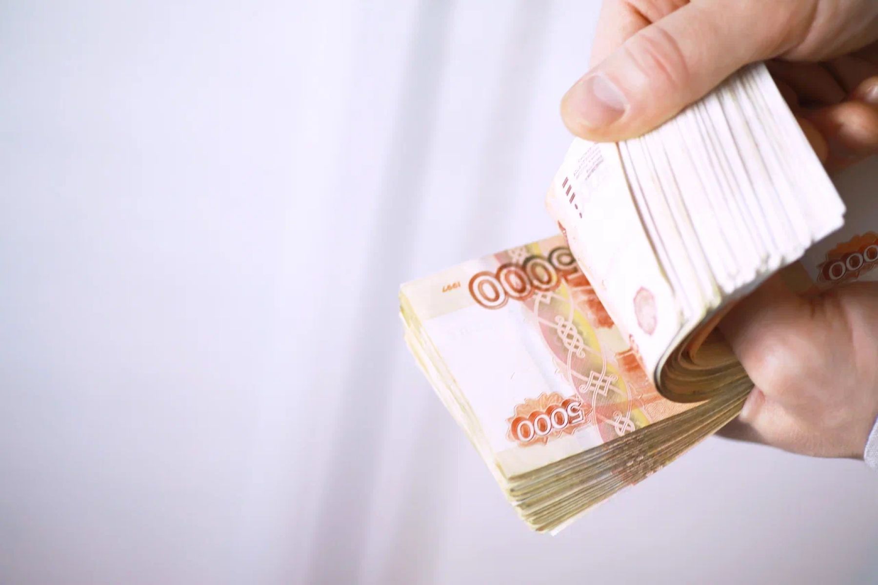 Россиянам объяснили основные ошибки при накоплении денег