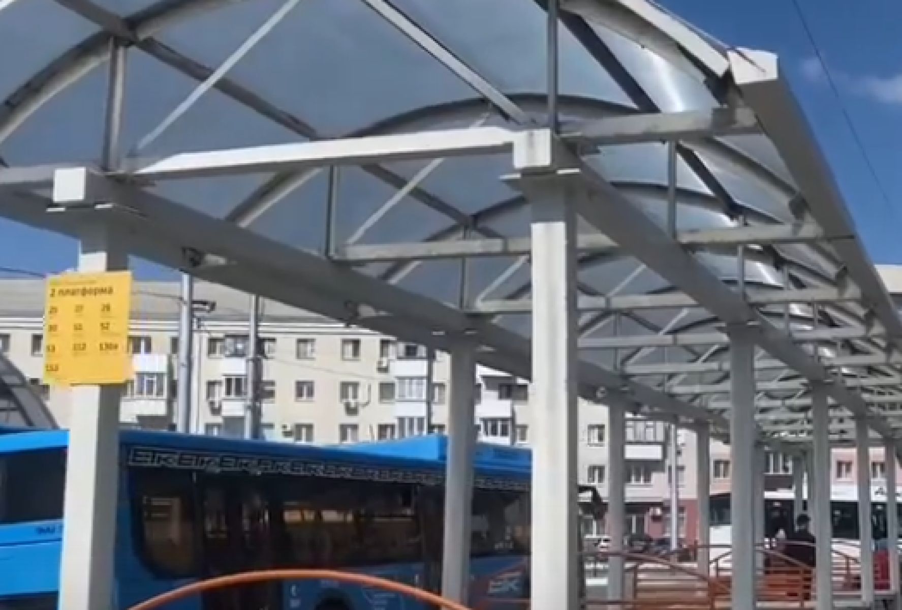 В Белгороде завершили срочный ремонт автобусных платформ возле вокзала