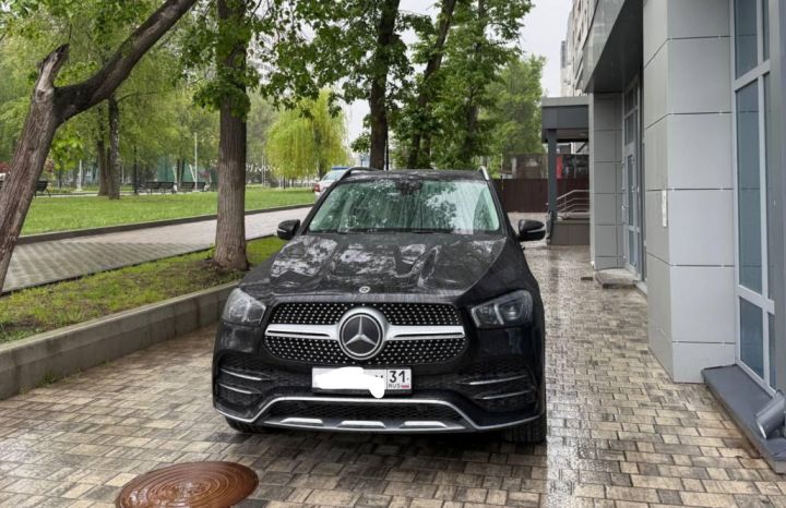 В Белгороде водителя оштрафовали за хамскую парковку на Богданке